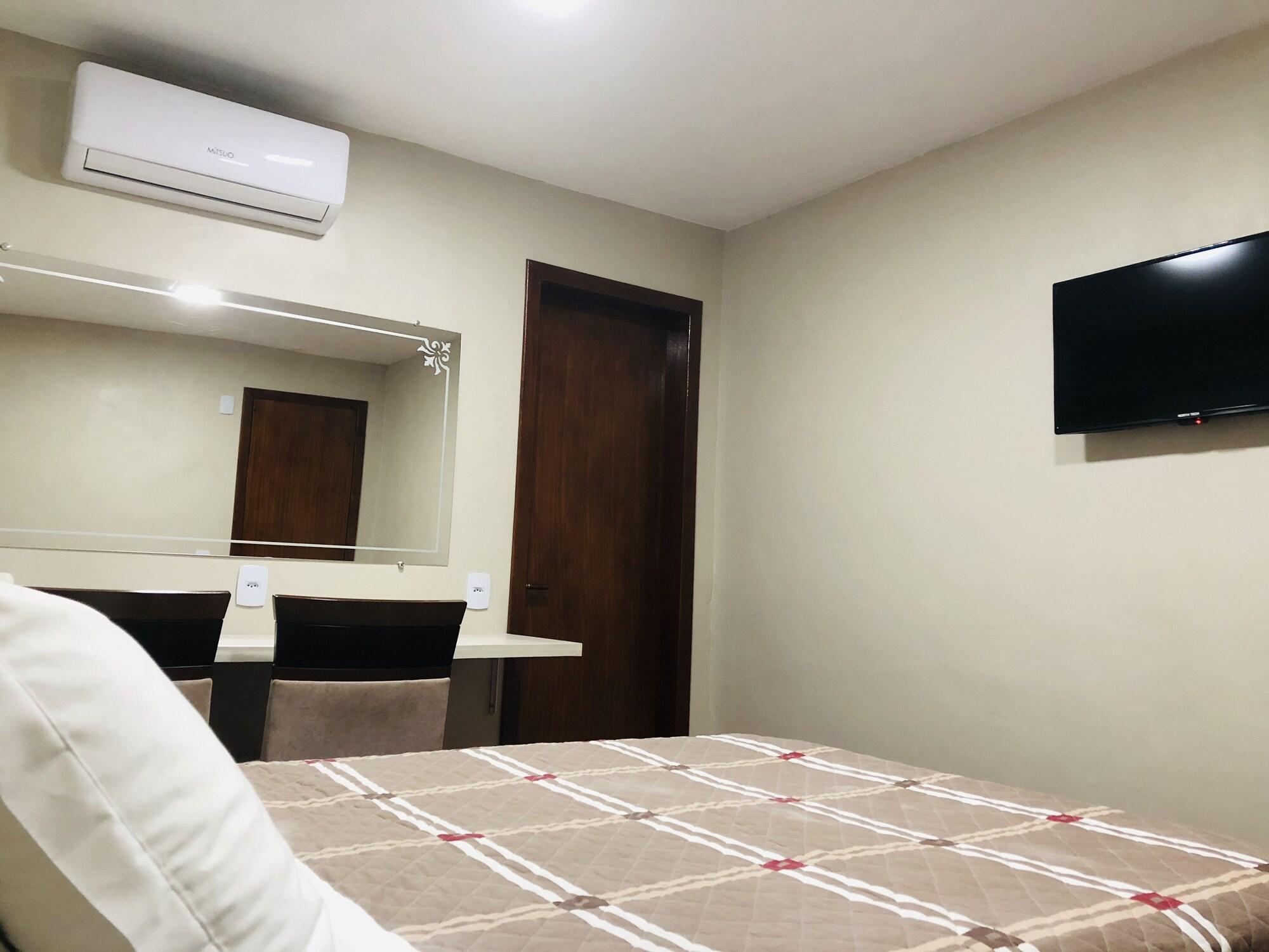 Hotel Westphal เปโลตัส ภายนอก รูปภาพ