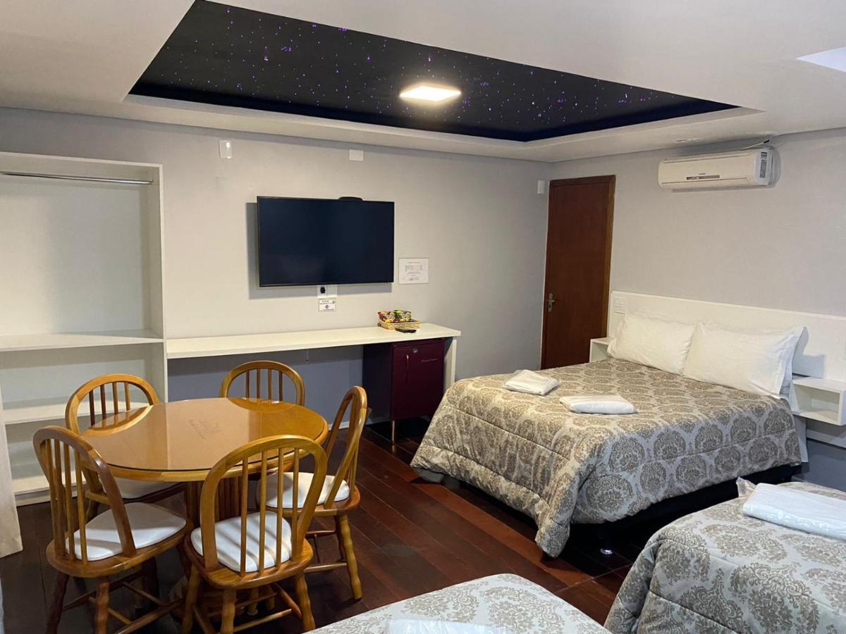 Hotel Westphal เปโลตัส ภายนอก รูปภาพ