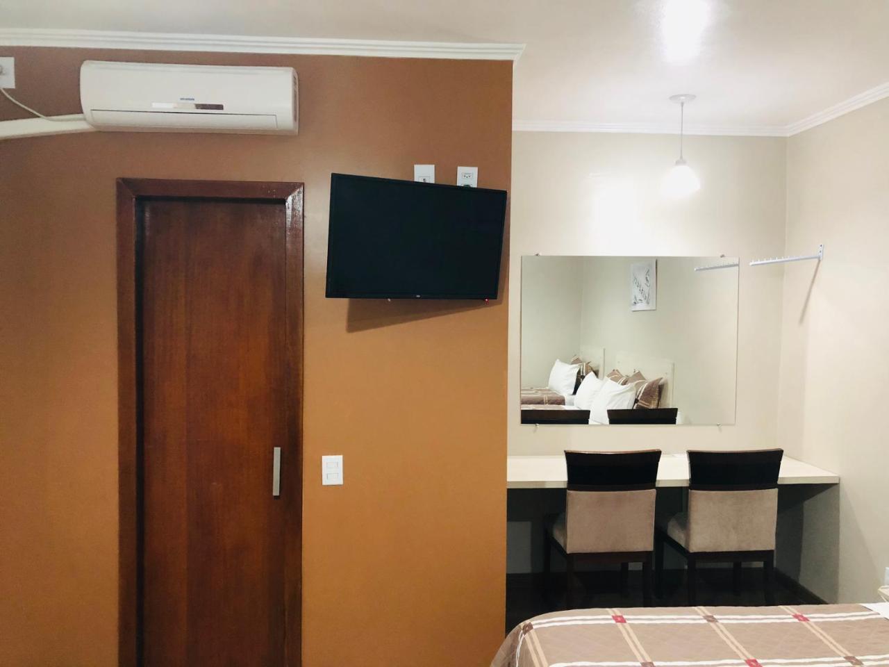Hotel Westphal เปโลตัส ภายนอก รูปภาพ